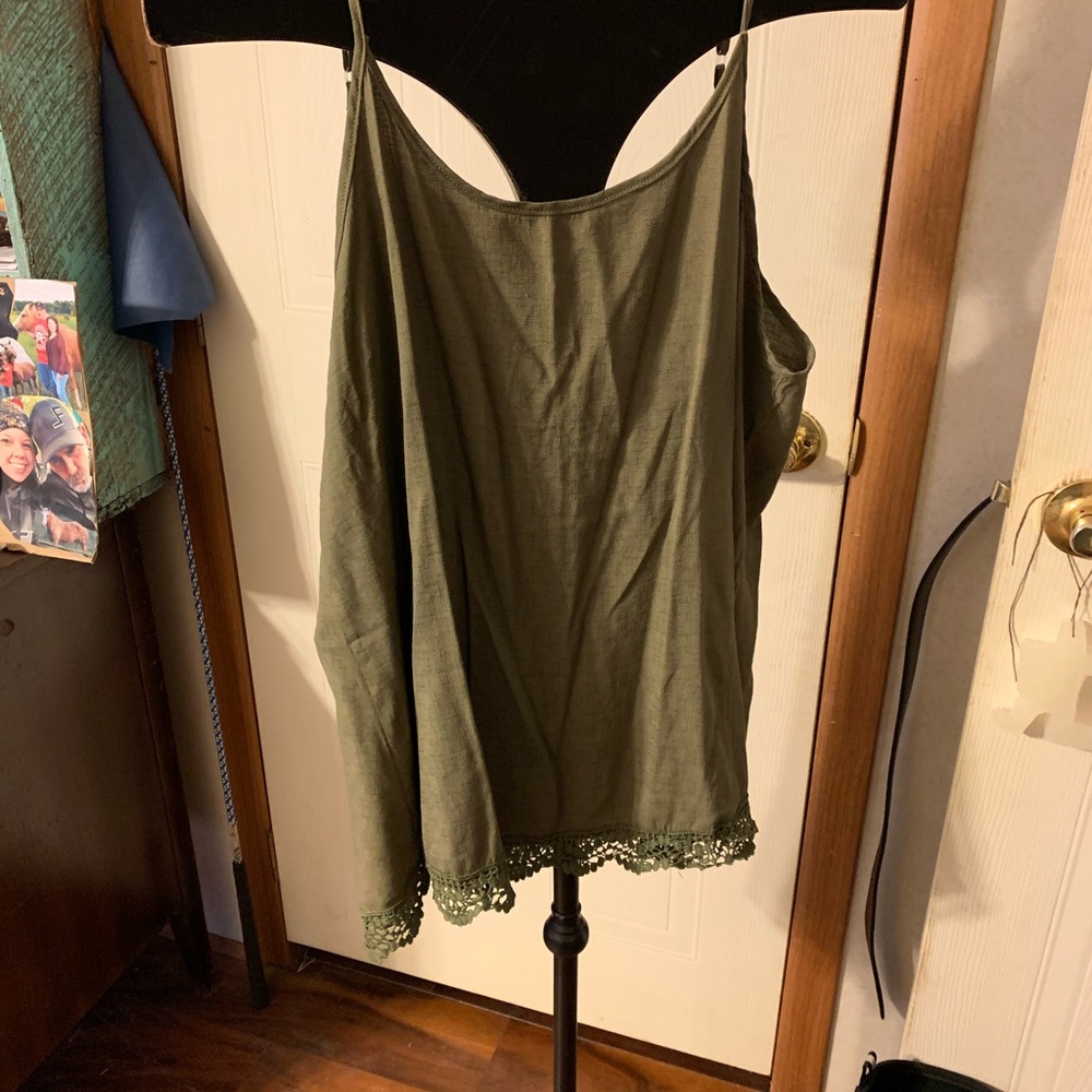 Women’s tank top